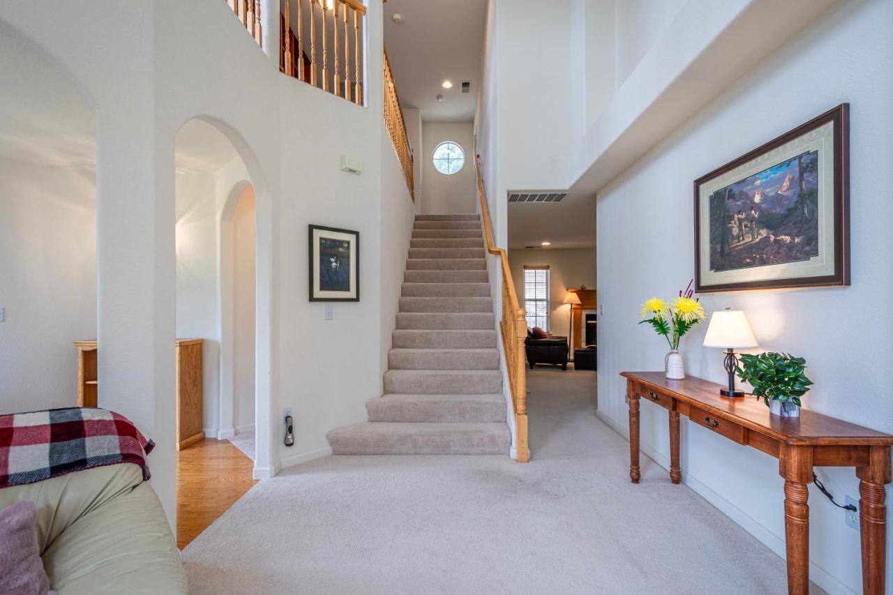 Villa Mountain Majesty With Hot Tub, Pool Table, Generator, Ev Hookup Oakhurst Exterior foto